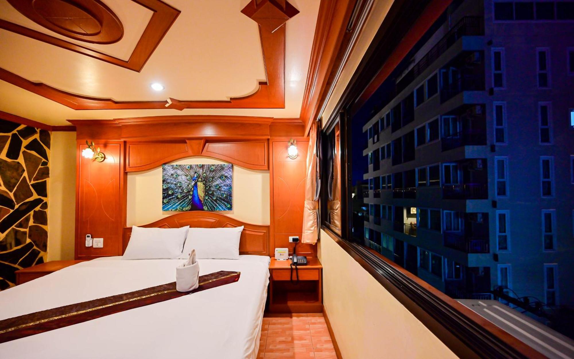 Complex Hotel