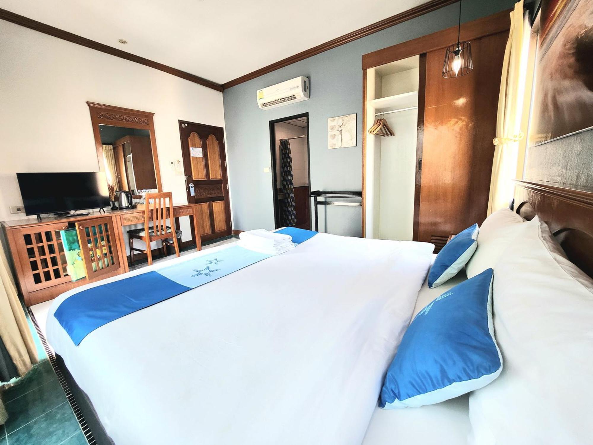Hotel Sea Front - Patong