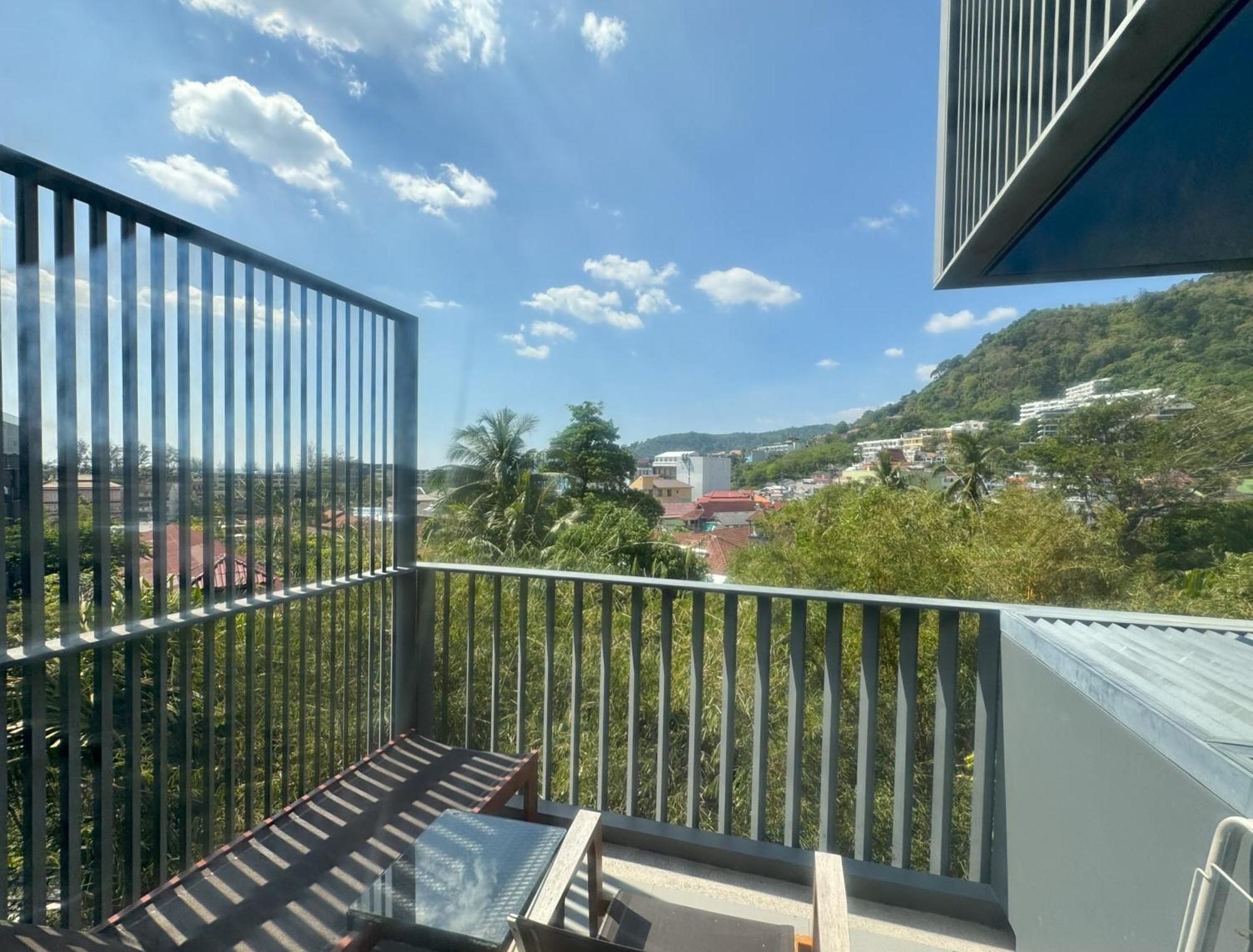 Apartment The Deck By Lofty Patong