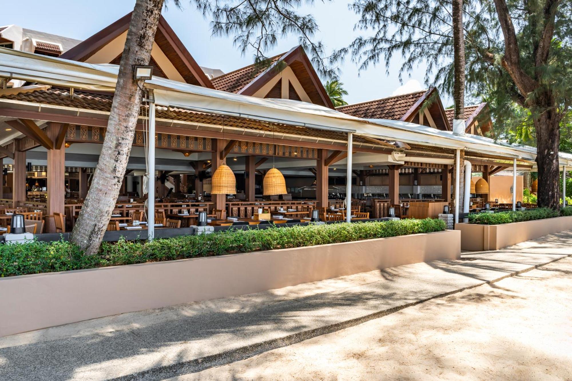 Western Premier Bangtao & Hotel 4*
