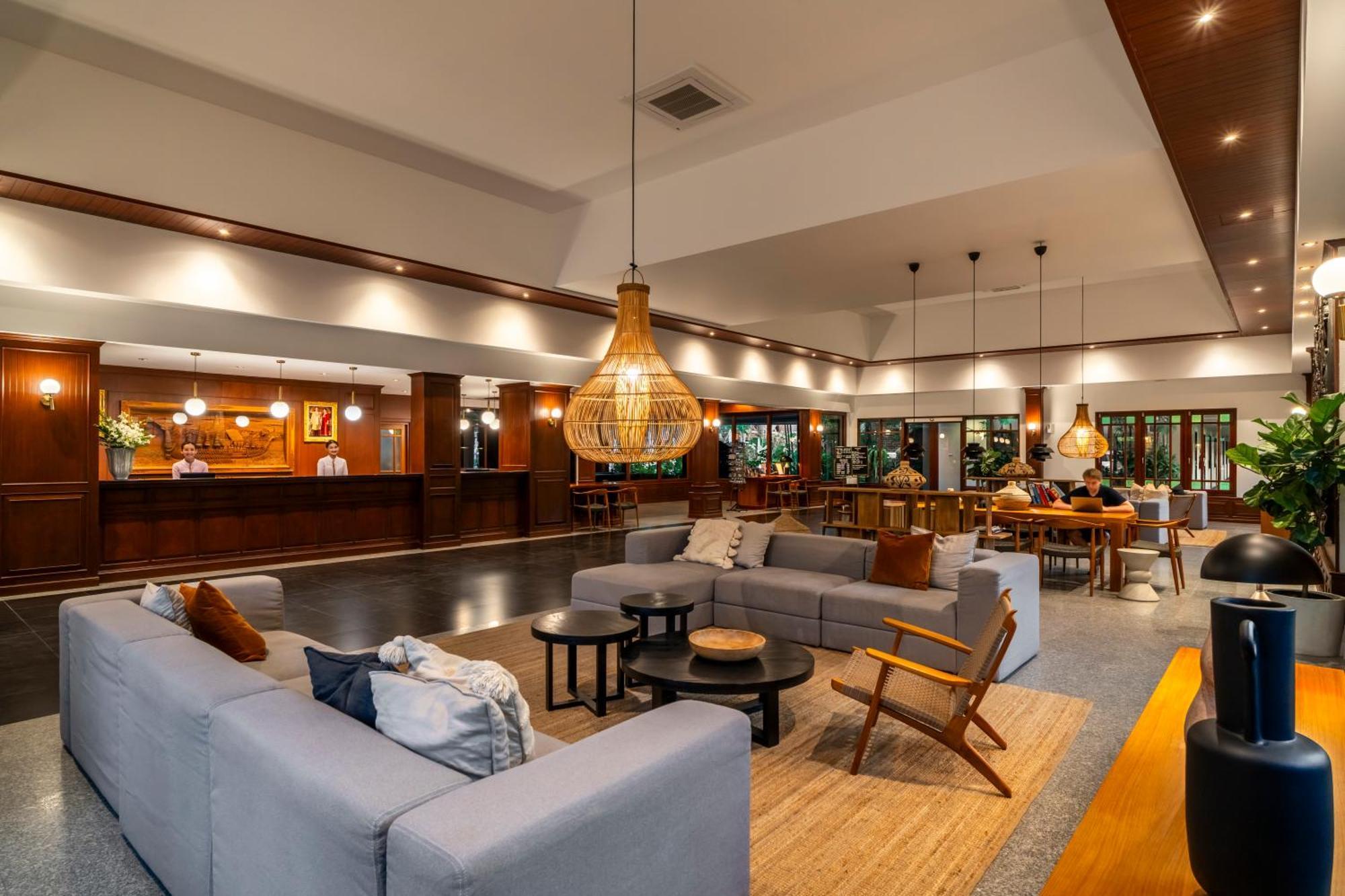 Western Premier Bangtao & Hotel
