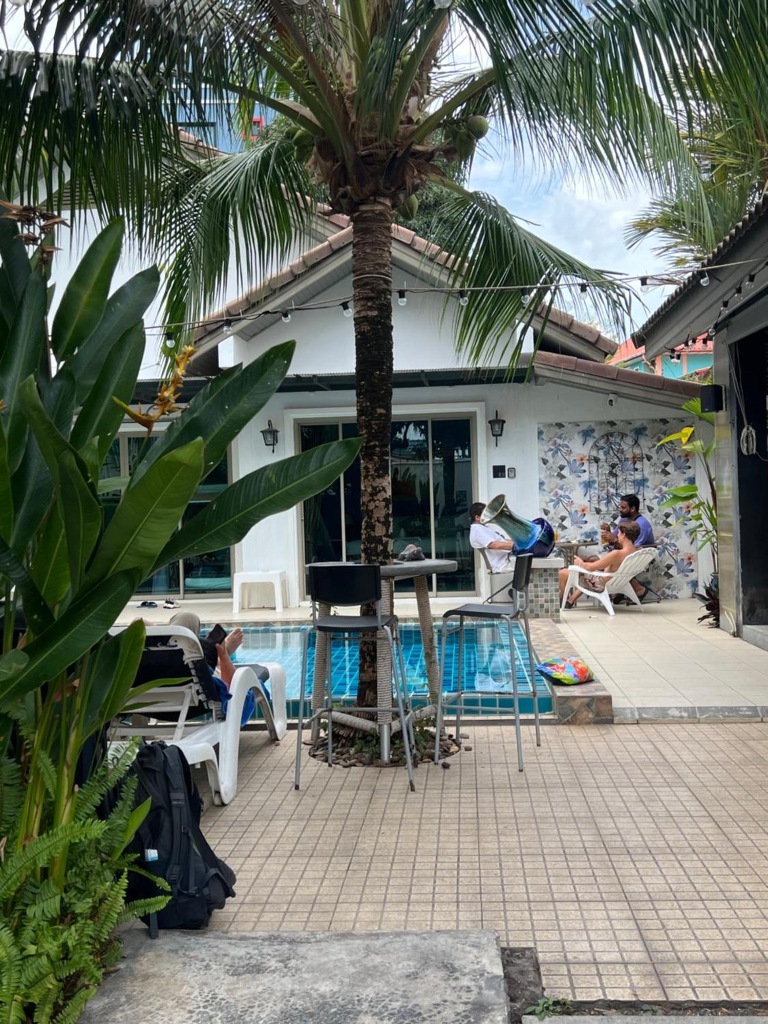 The Snug Airportel - Phuket Airport Guest house 3*