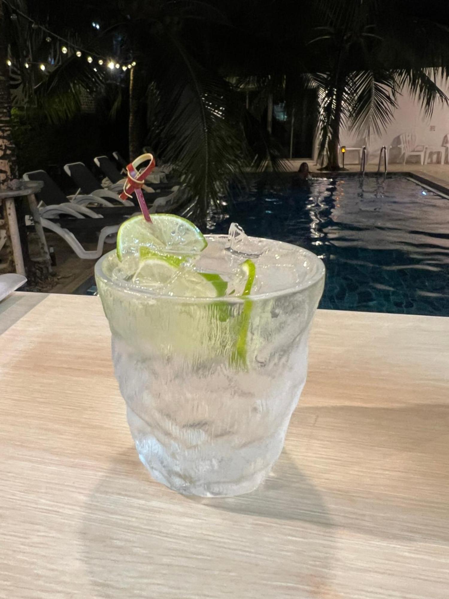 The Snug Airportel - Phuket Airport Guest house