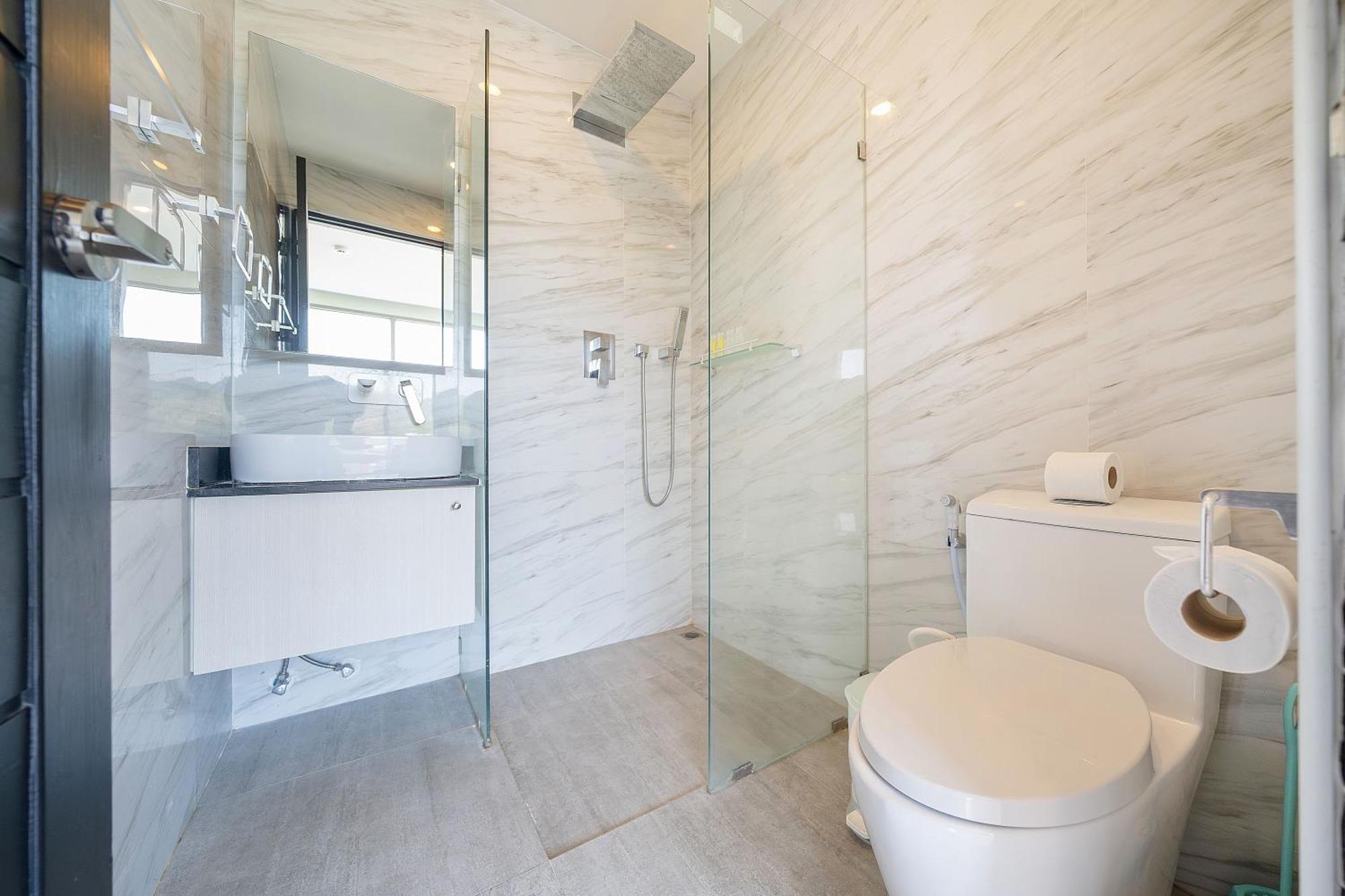 Sea View 2br Oceana C35, Just 5 Min Walk To Kamala