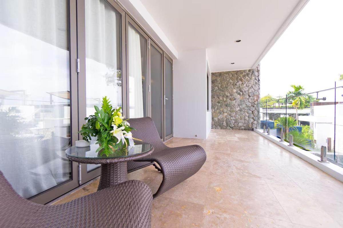 Resort The Nchantra Beachfront Phuket