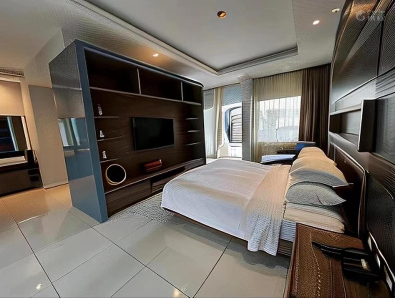 Resort The Nchantra Beachfront *