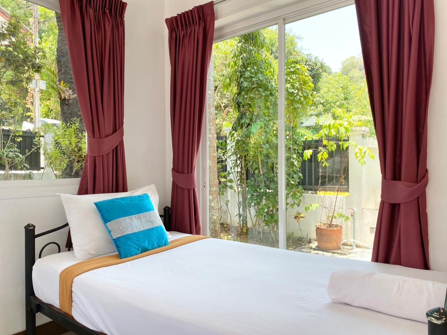 Phikun 4 Bedroom Private Pool Chalong