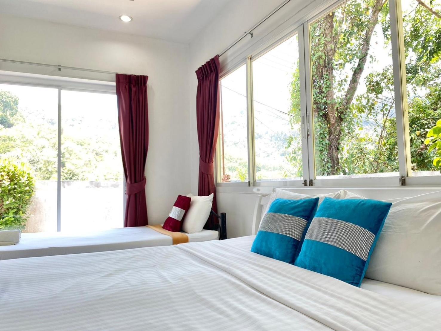 Phikun 4 Bedroom Private Pool Chalong