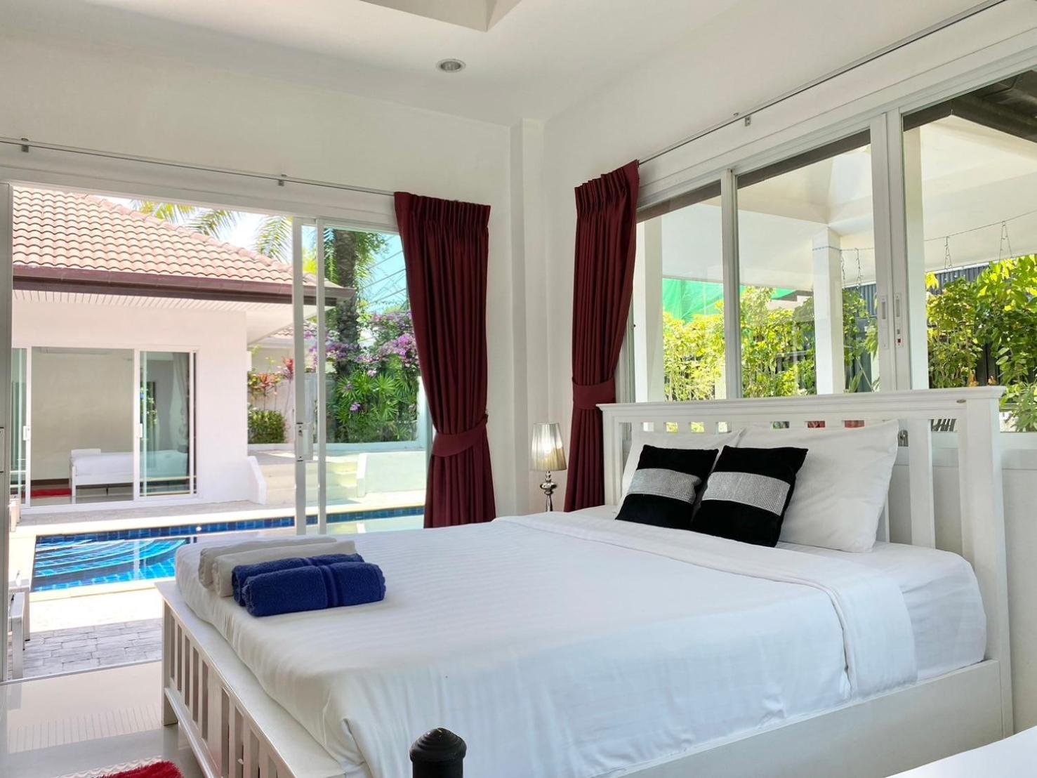 Phikun 4 Bedroom Private Pool Chalong