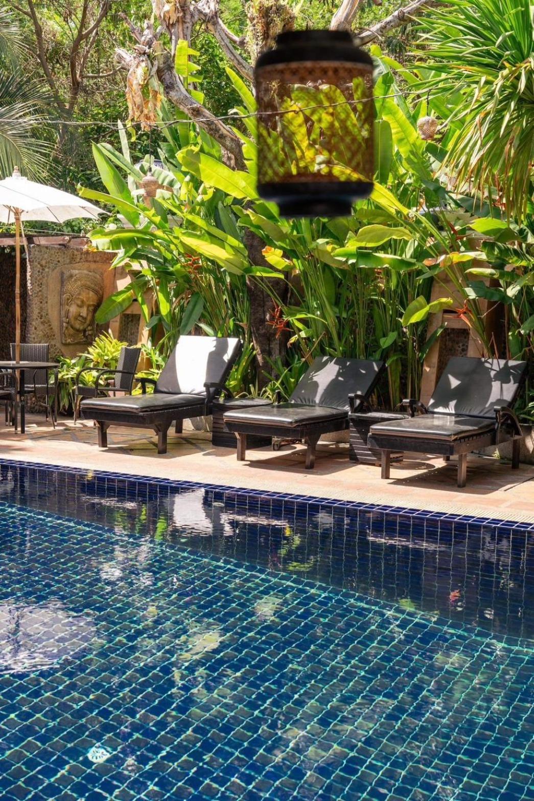 Talay Naiharn Hotel 4*