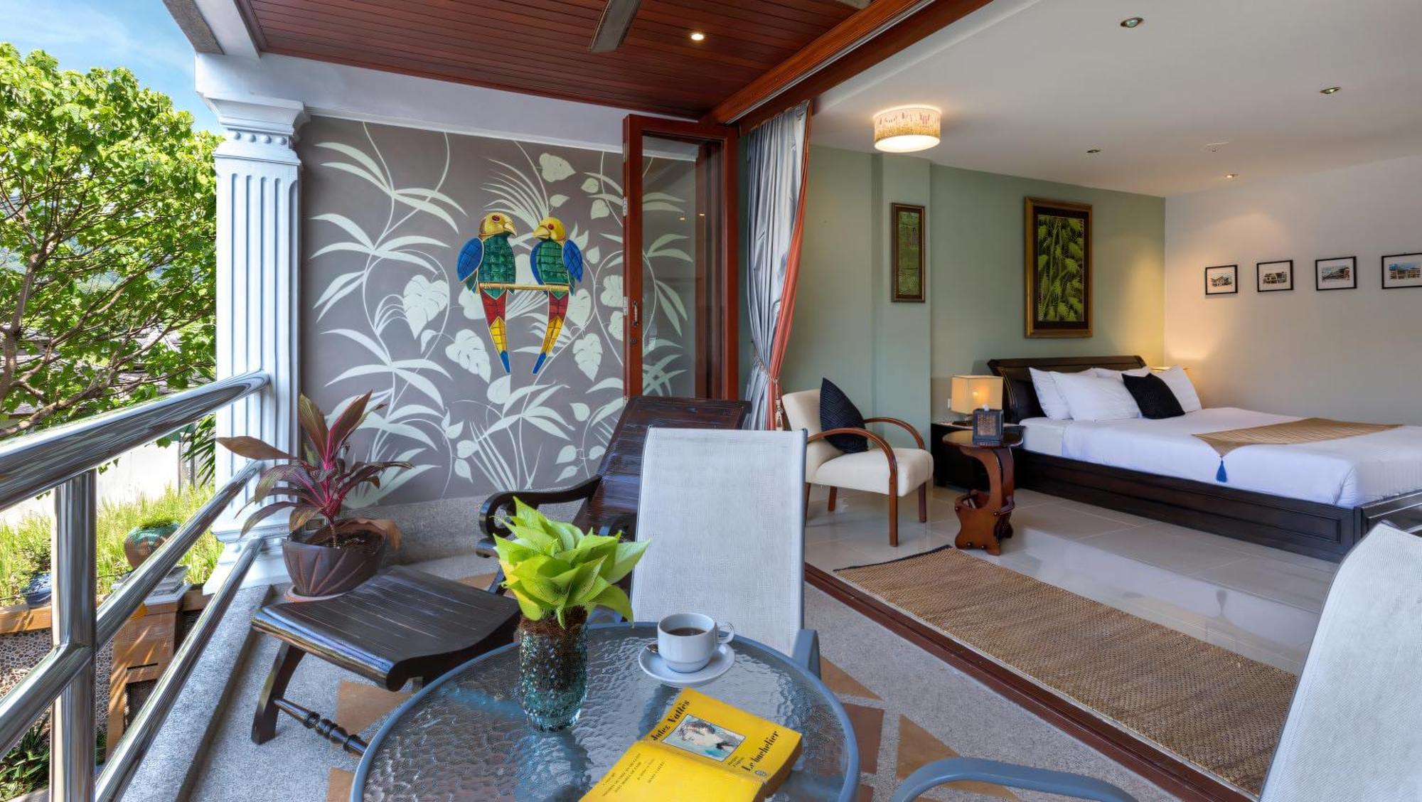 Talay Naiharn Hotel 4*