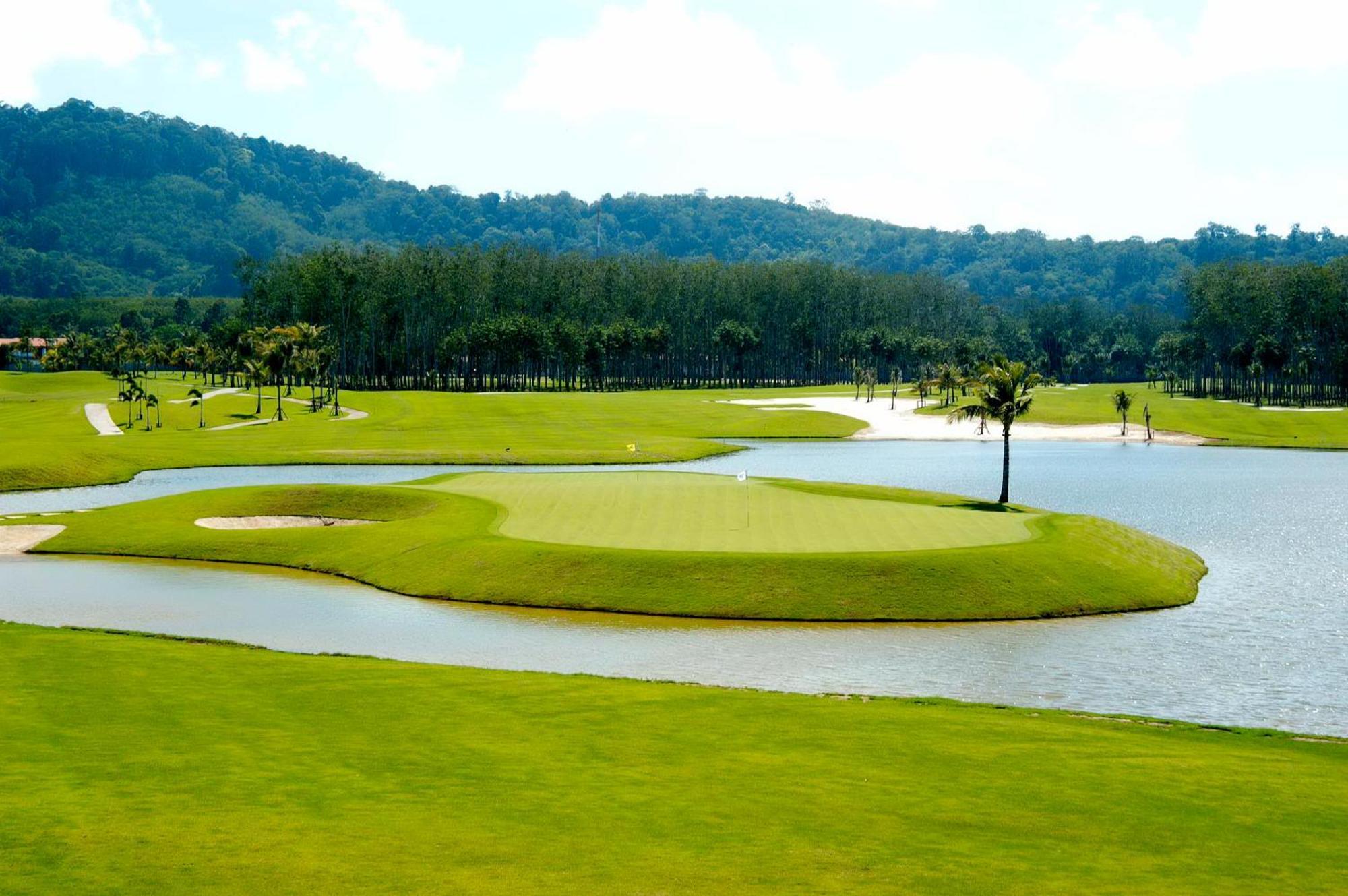 Mission Hills Phuket Golf Resort-sha Extra Resort Por Bay