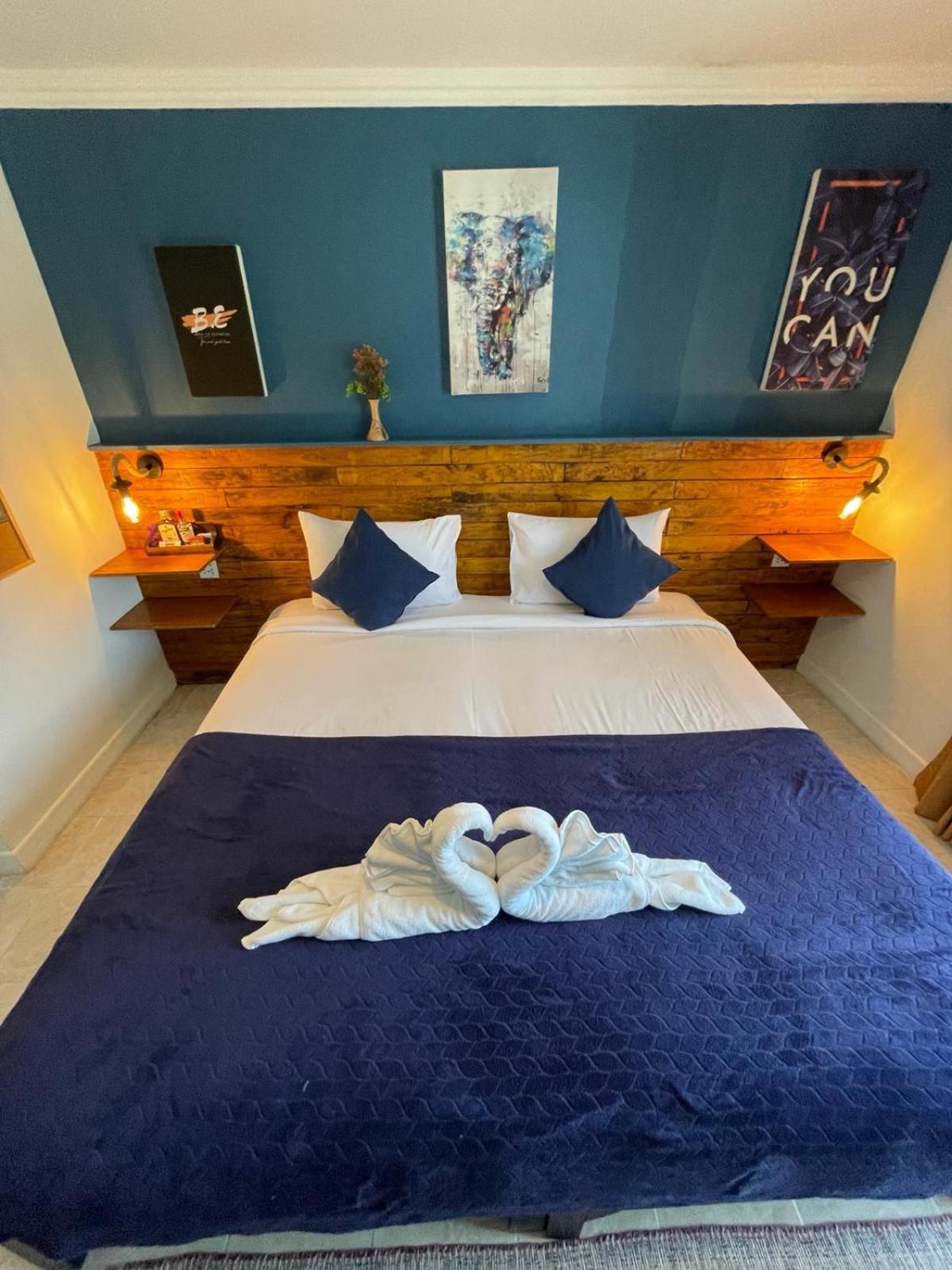 Bh Baan Paradise Hotel
