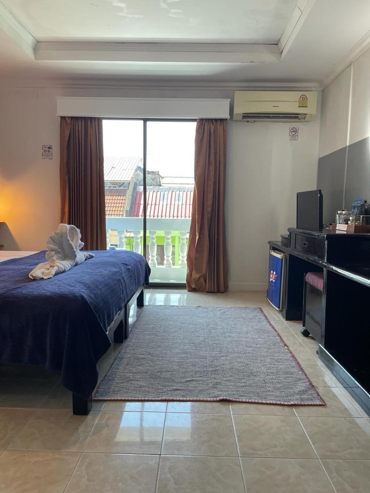 Hotel Bh Baan Paradise