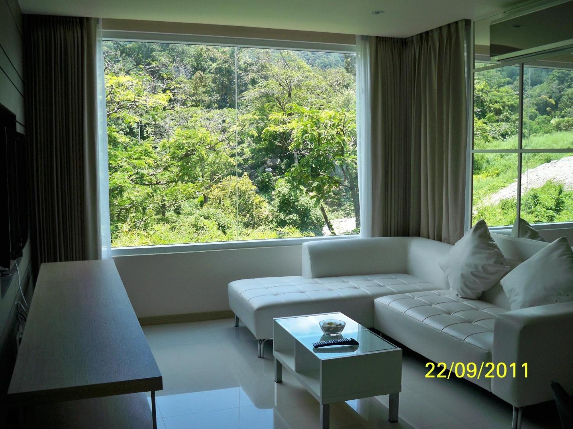 Hotel The Baycliff Residences 4*