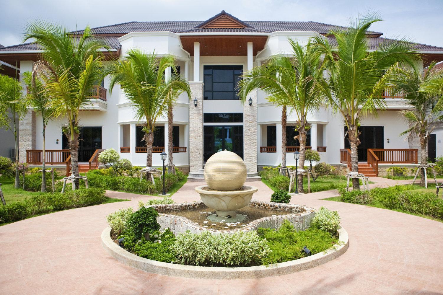 Resort Grand House -sha Rawai