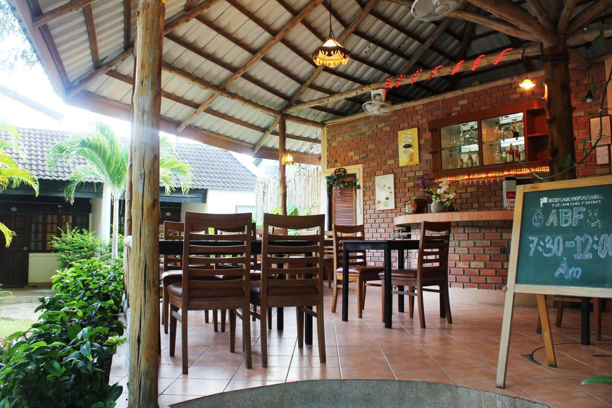 Baan Pron Phateep Patong