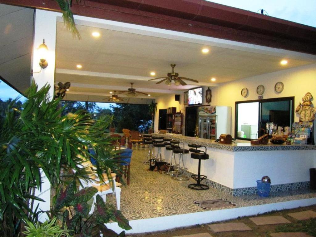 D&k Smiley Phuket