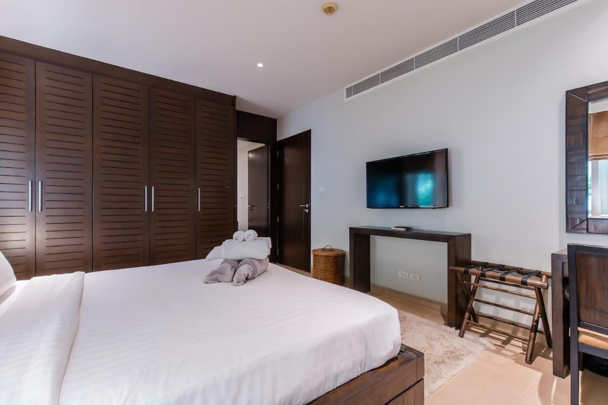 Resort Poppy Beachfront *
