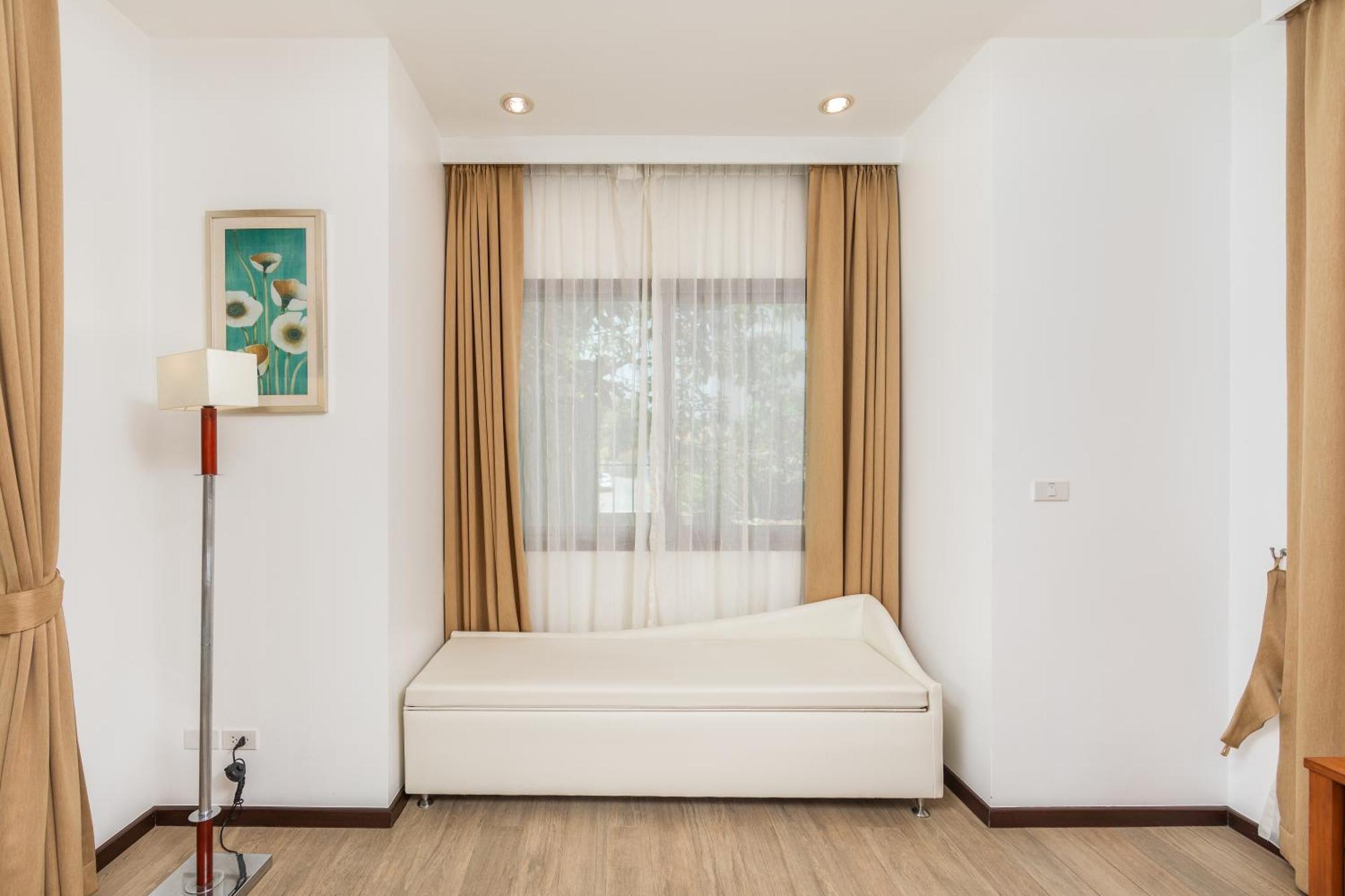 Villa Villa Bond| 3 Bedrooms | Private Pool | 3 Min To Naiharn Beach Rawai
