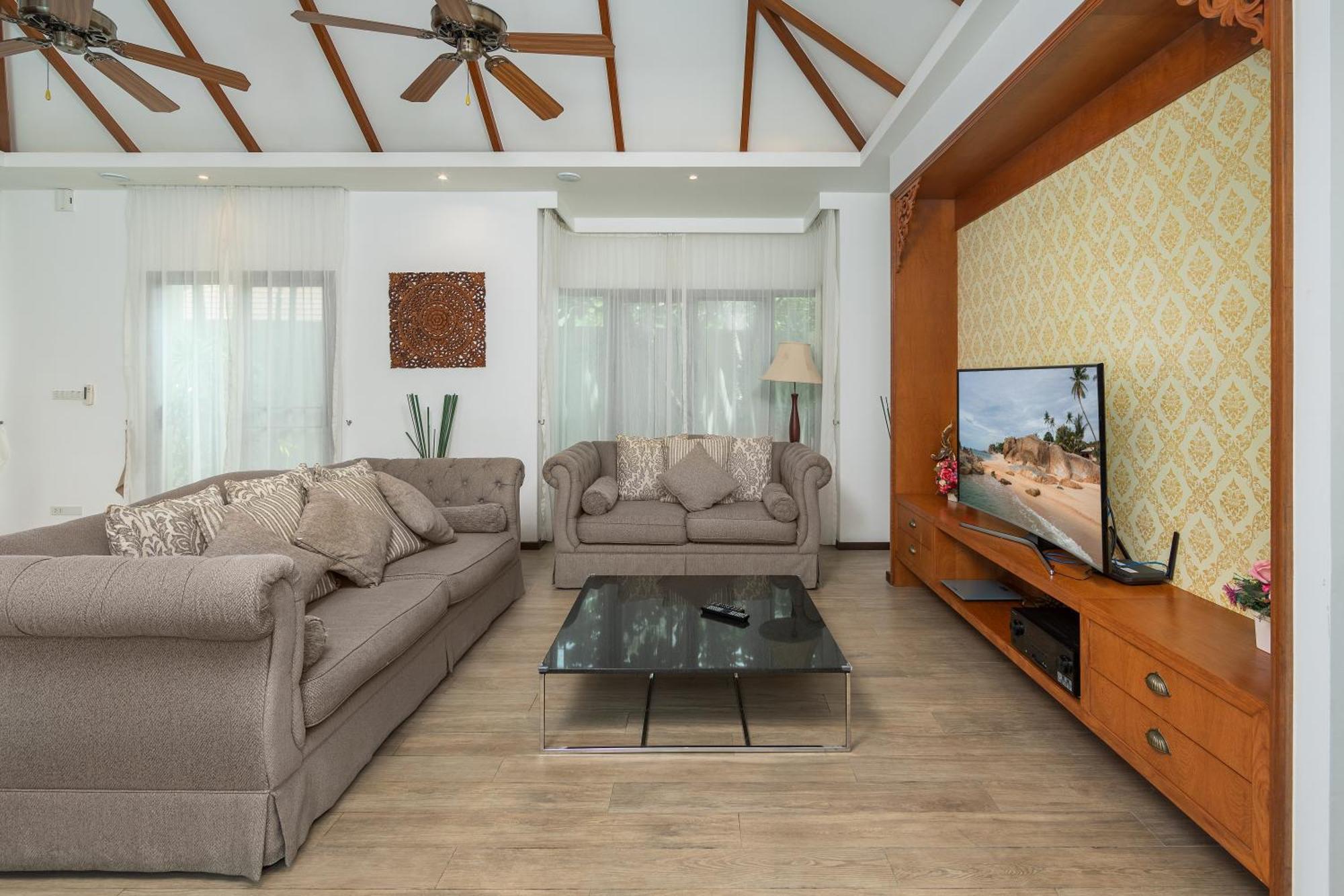Villa Villa Bond| 3 Bedrooms | Private Pool | 3 Min To Naiharn Beach Rawai