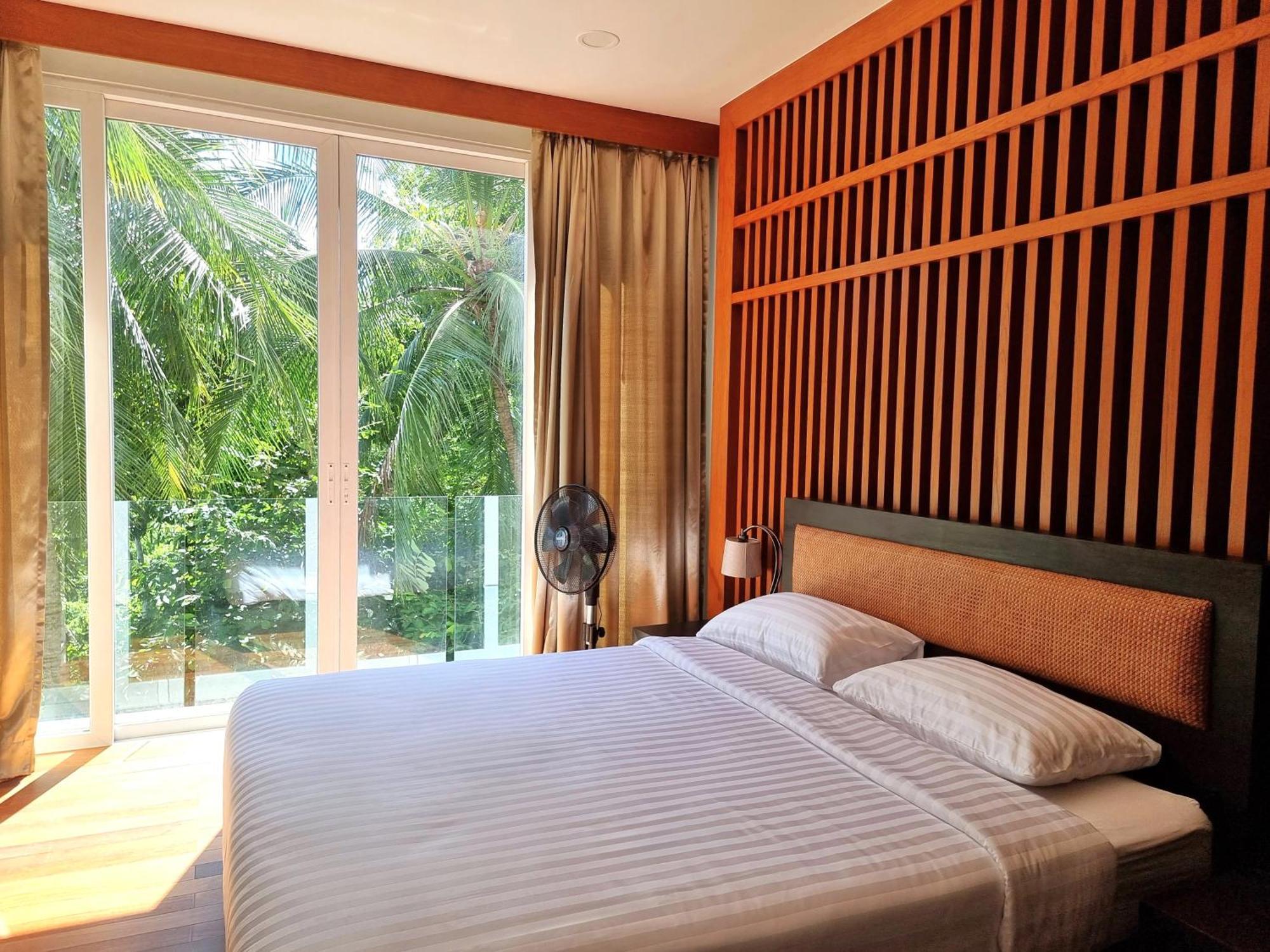 Q Apartment *