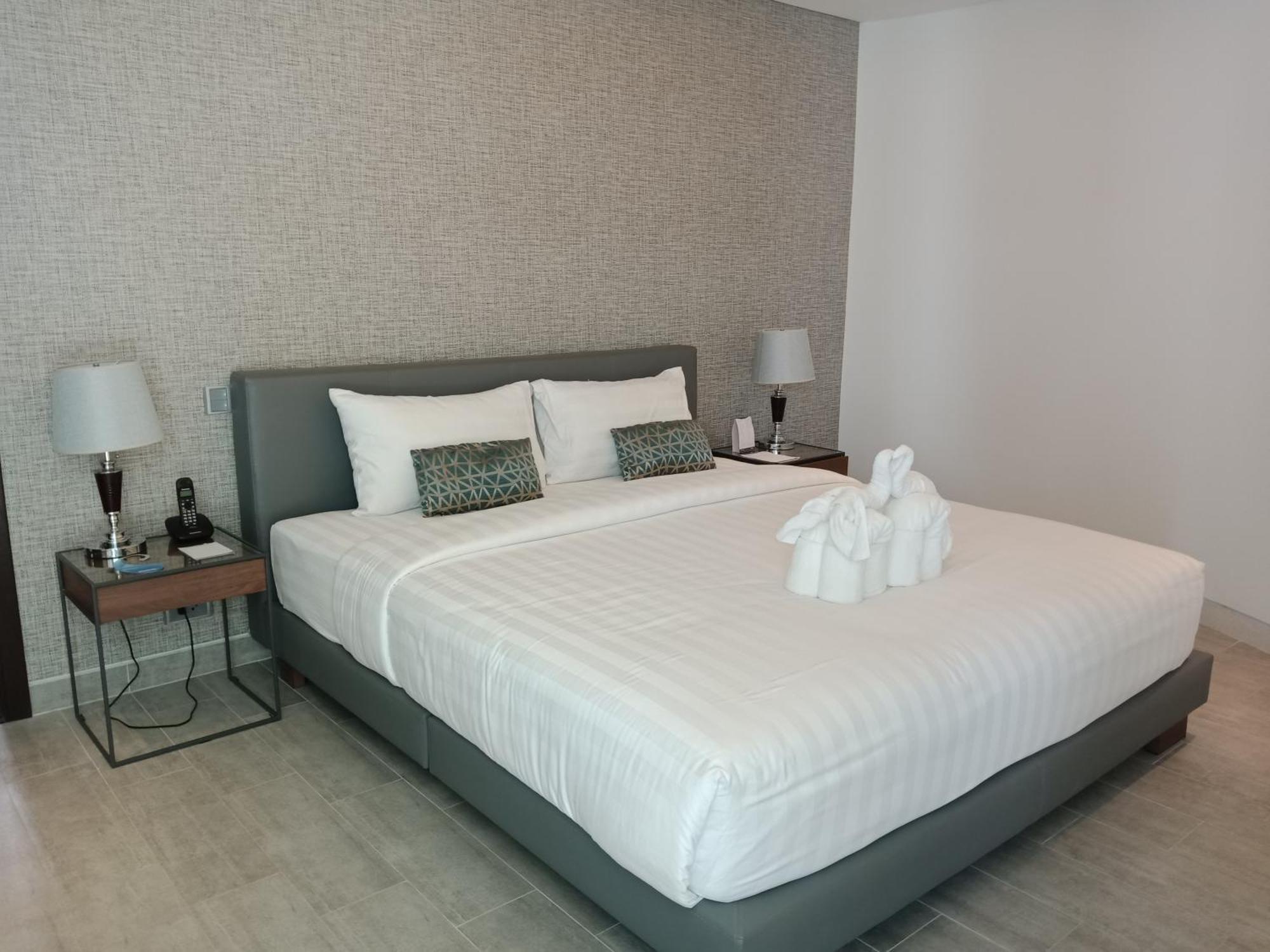 Resort Lets Phuket Twin Sands & Patong