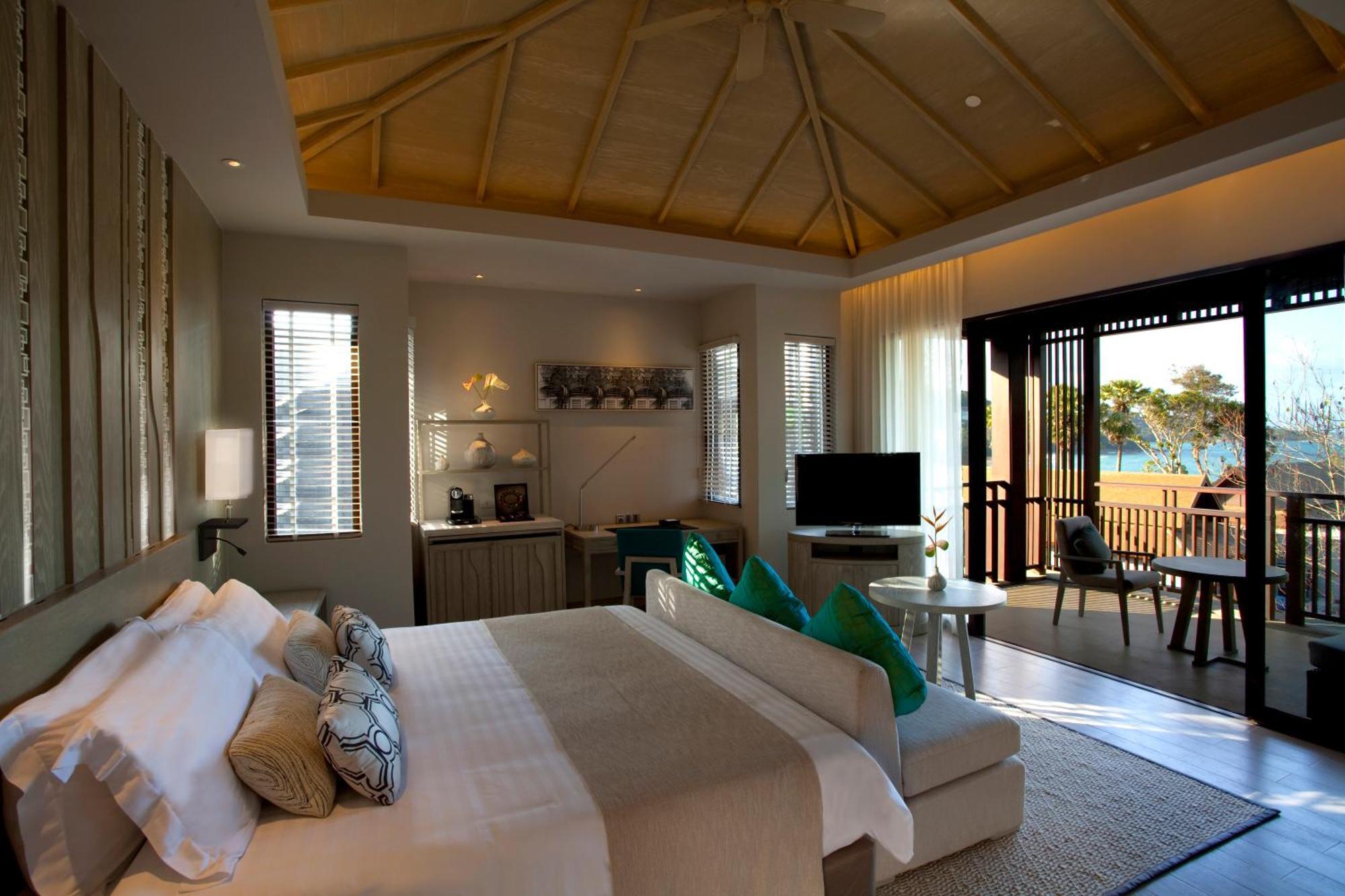 Pullman Phuket Arcadia Hotel