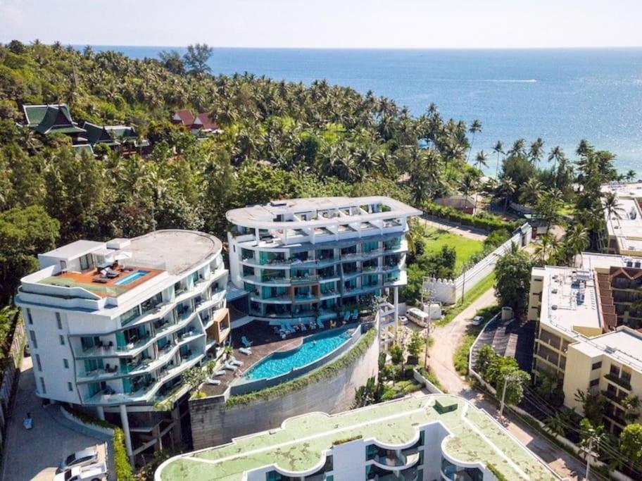Sea View With Private Terrace & Pool Patong