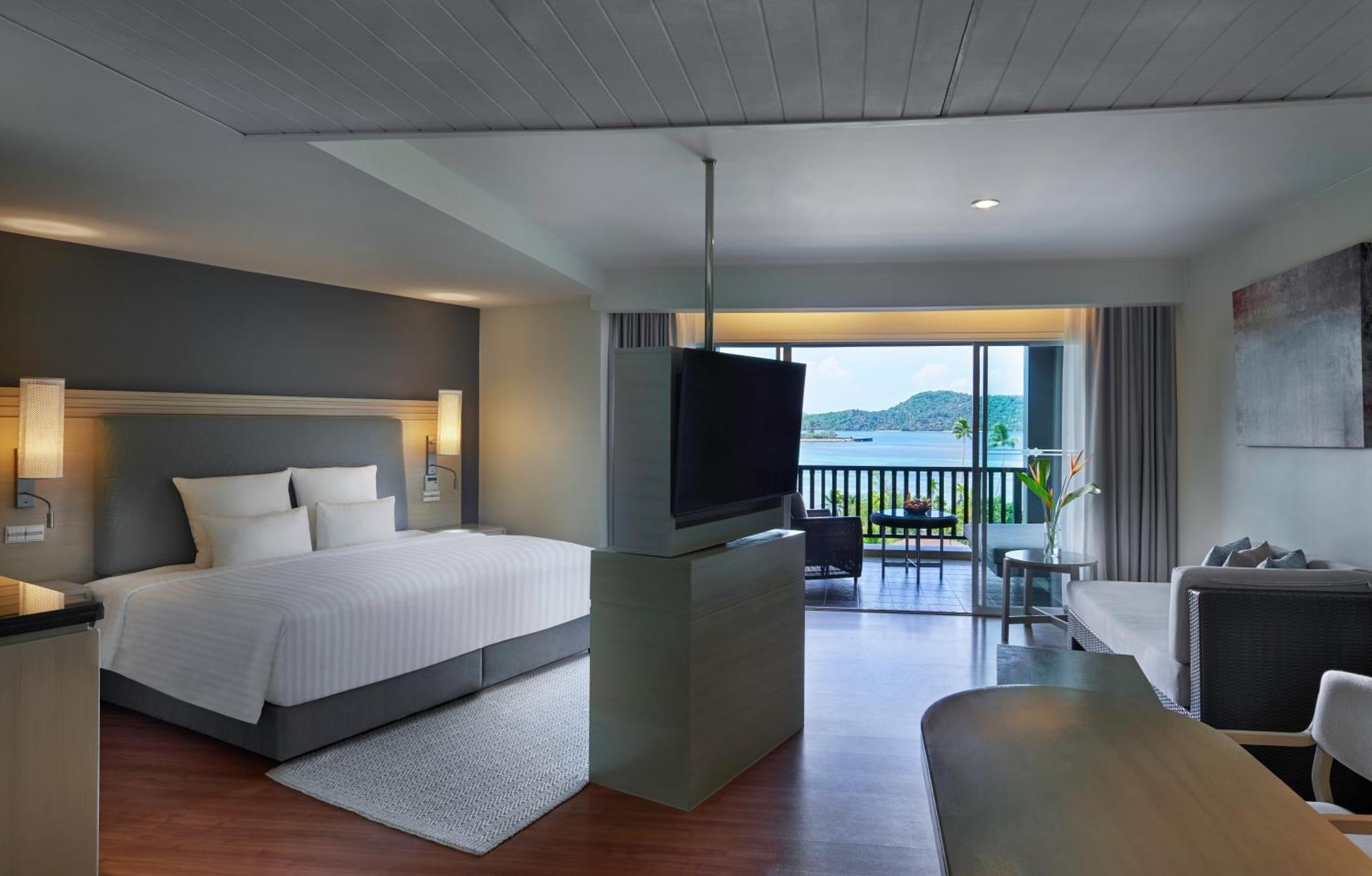 Pullman Phuket 5*
