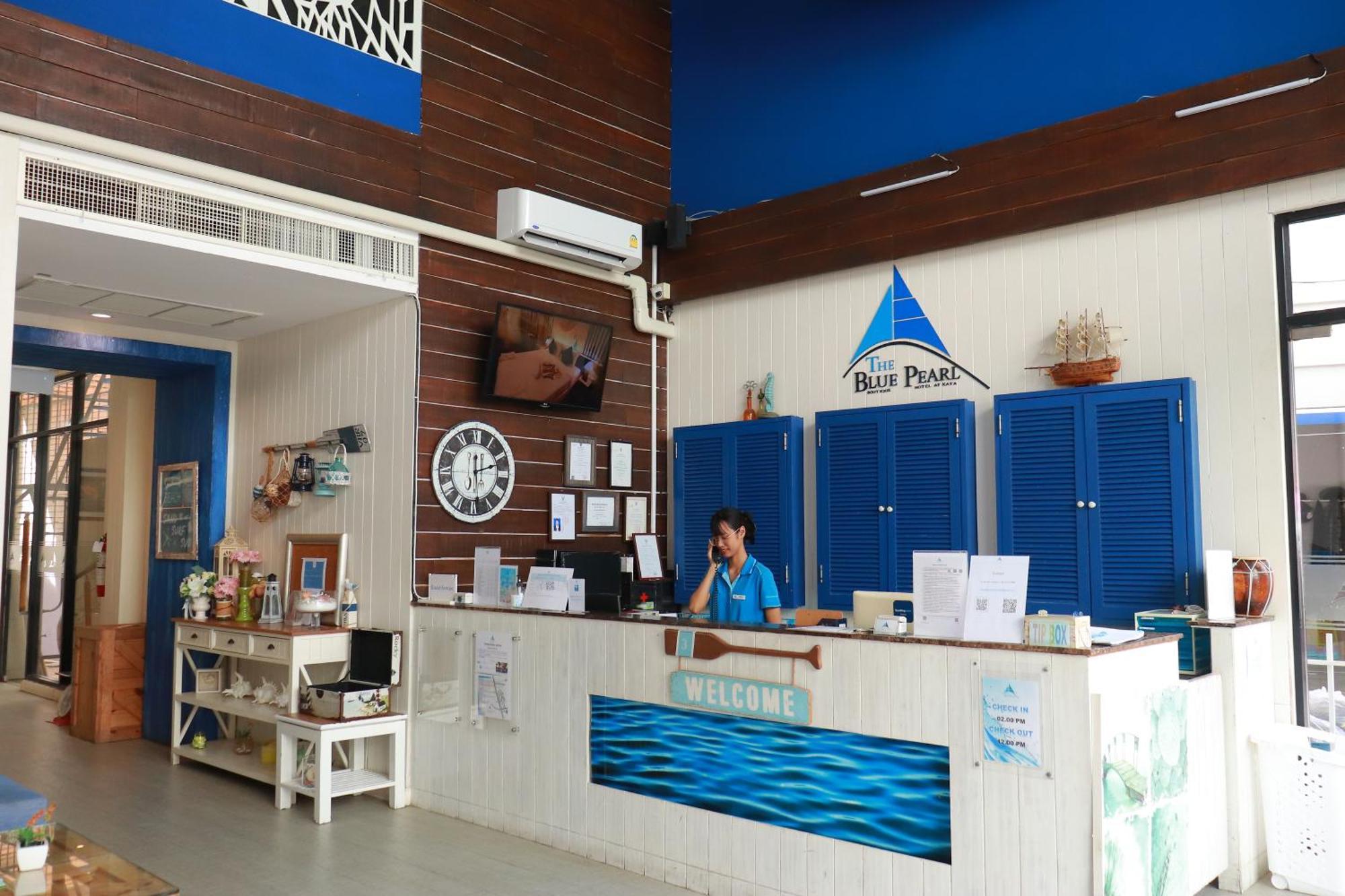 Hotel The Blue Pearl Kata