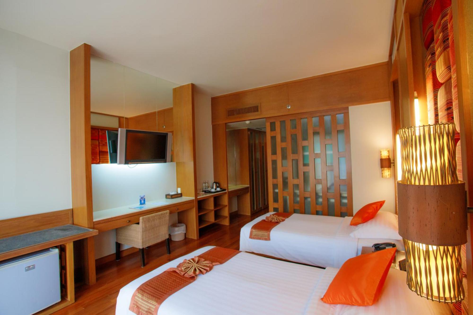 Hotel The Royal Paradise & - Sha Extra