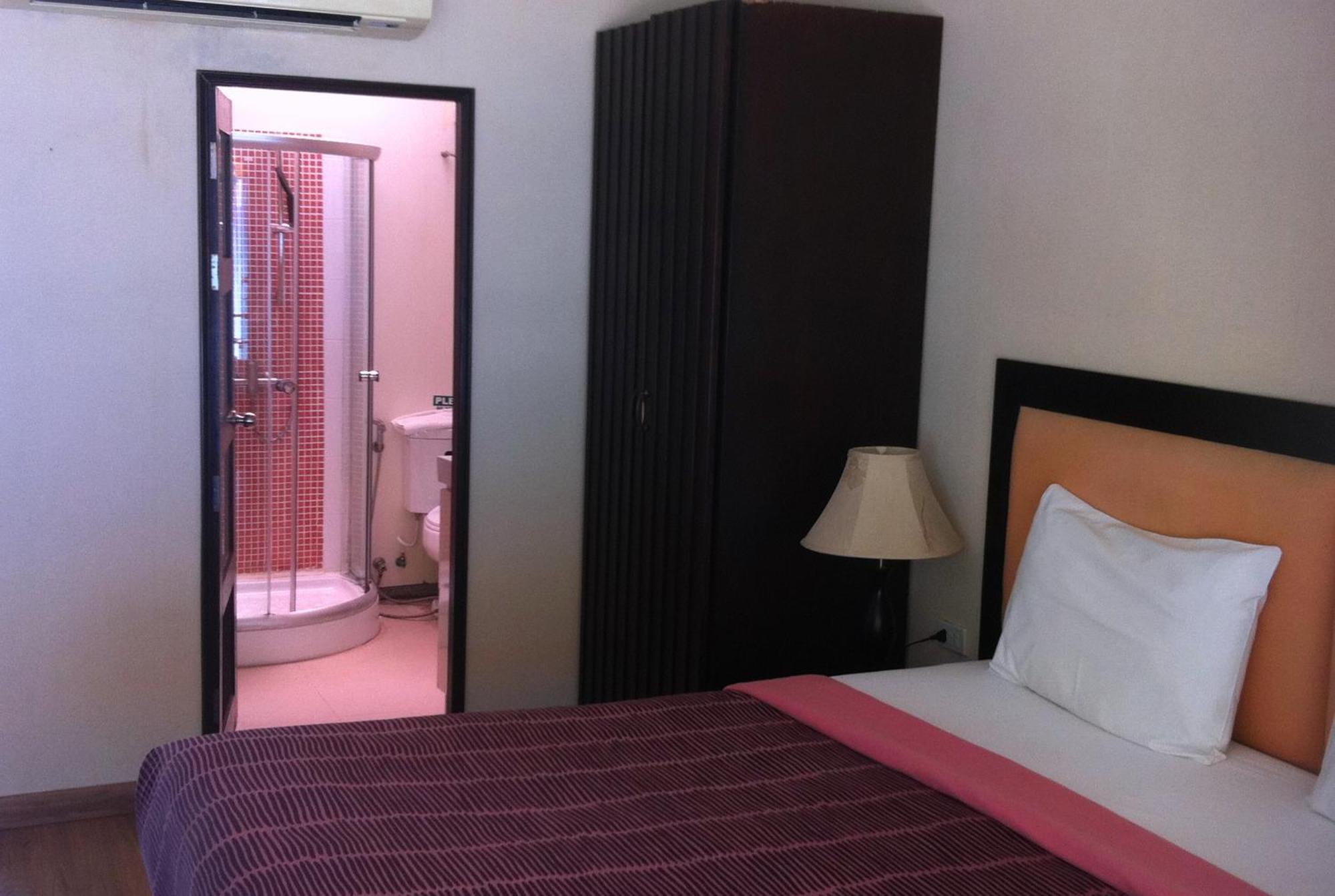 Beachfront 3* Kamala Beach