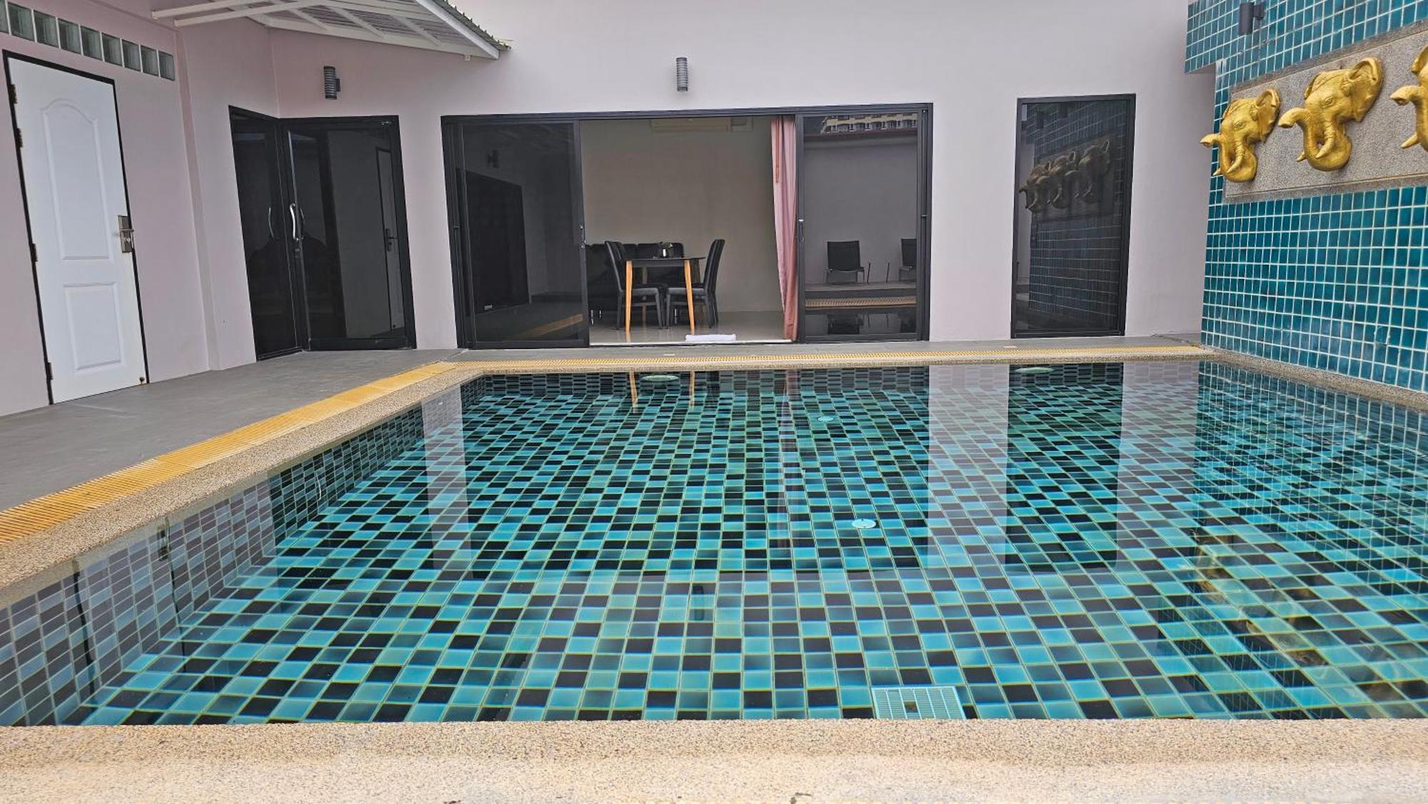 Gu Patong Hotel
