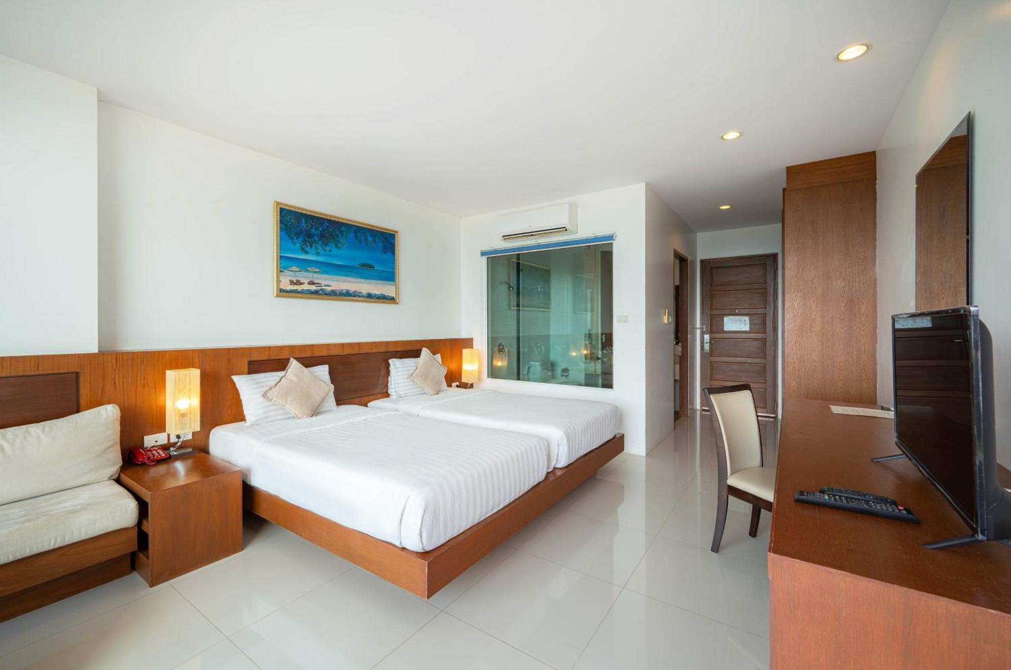 Resort The View Rawada Phuket 4*