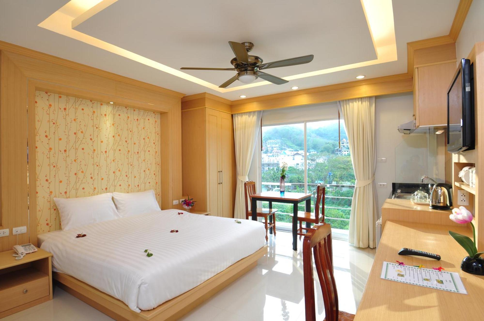 Hotel Harbor & Service 3*