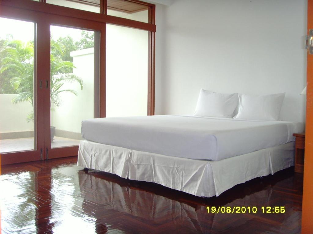 Hotel Blue Canyon Country Club *