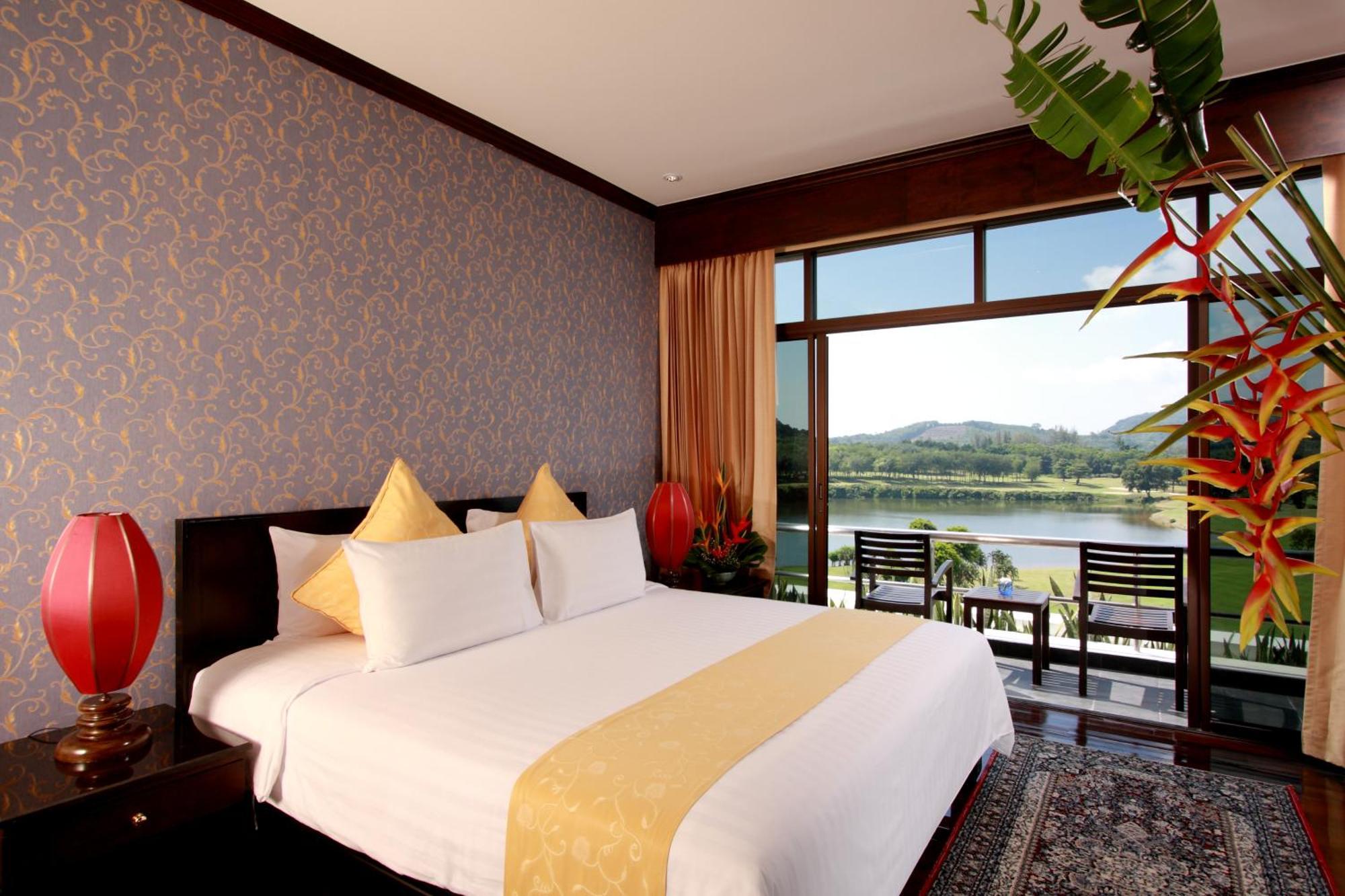 Hotel Blue Canyon Country Club