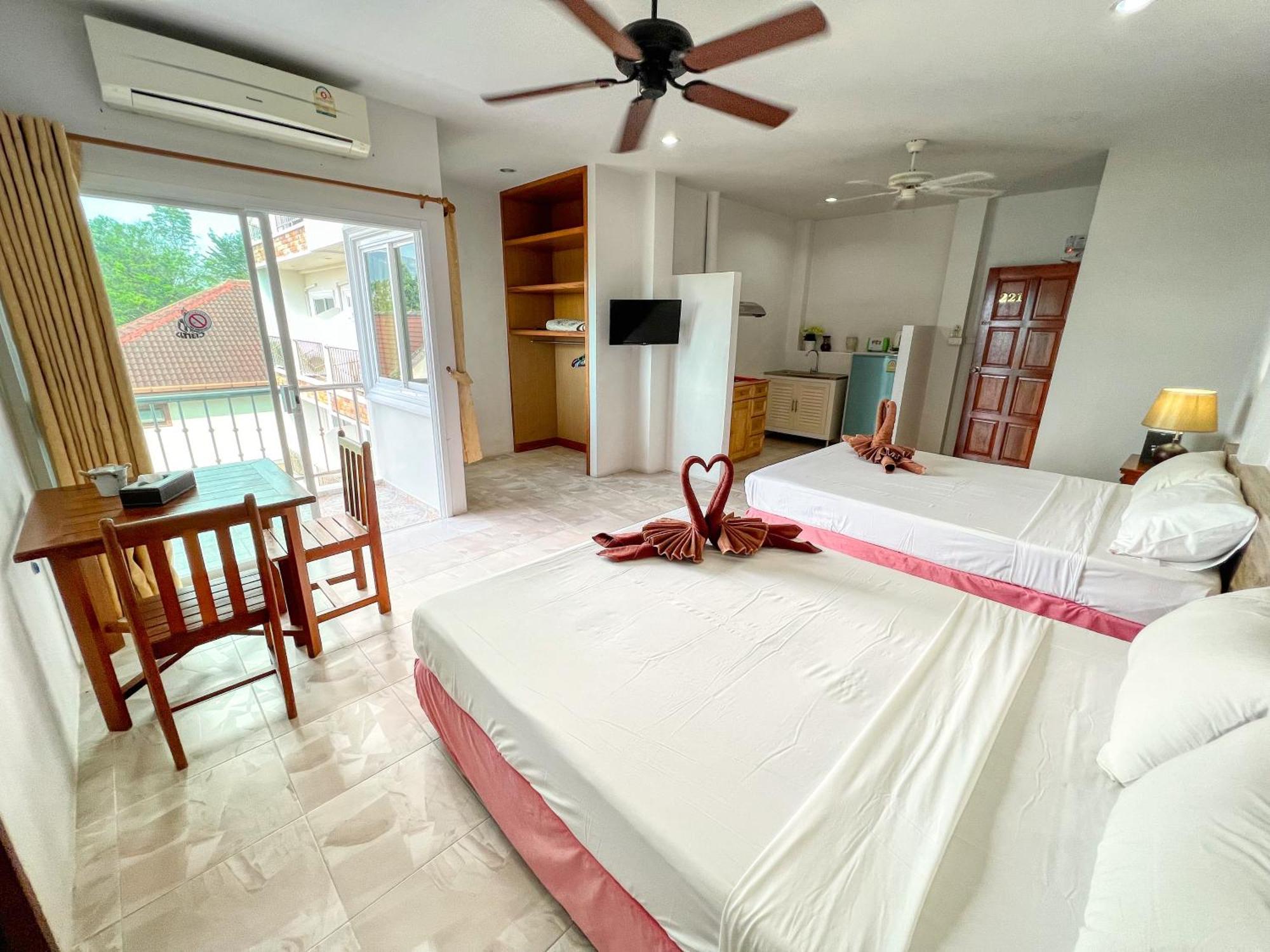 Sr Sea View Hotel