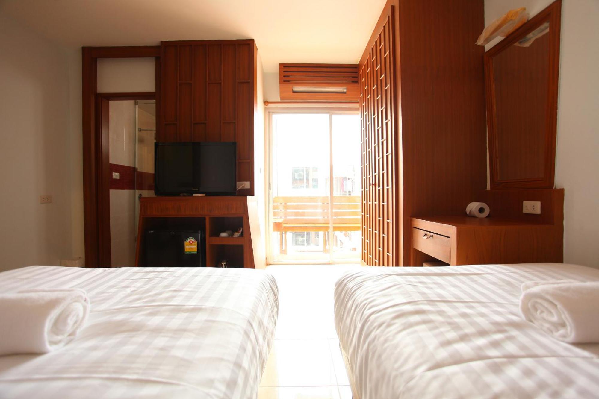 Lotus Guest house 2*