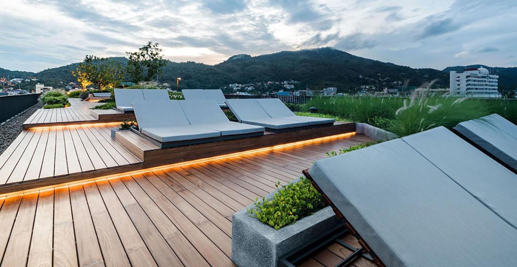 The Deck Apartment *