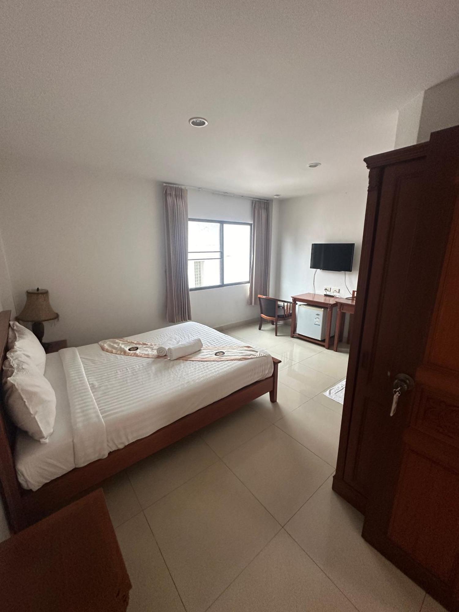 Royal Sweet Patong