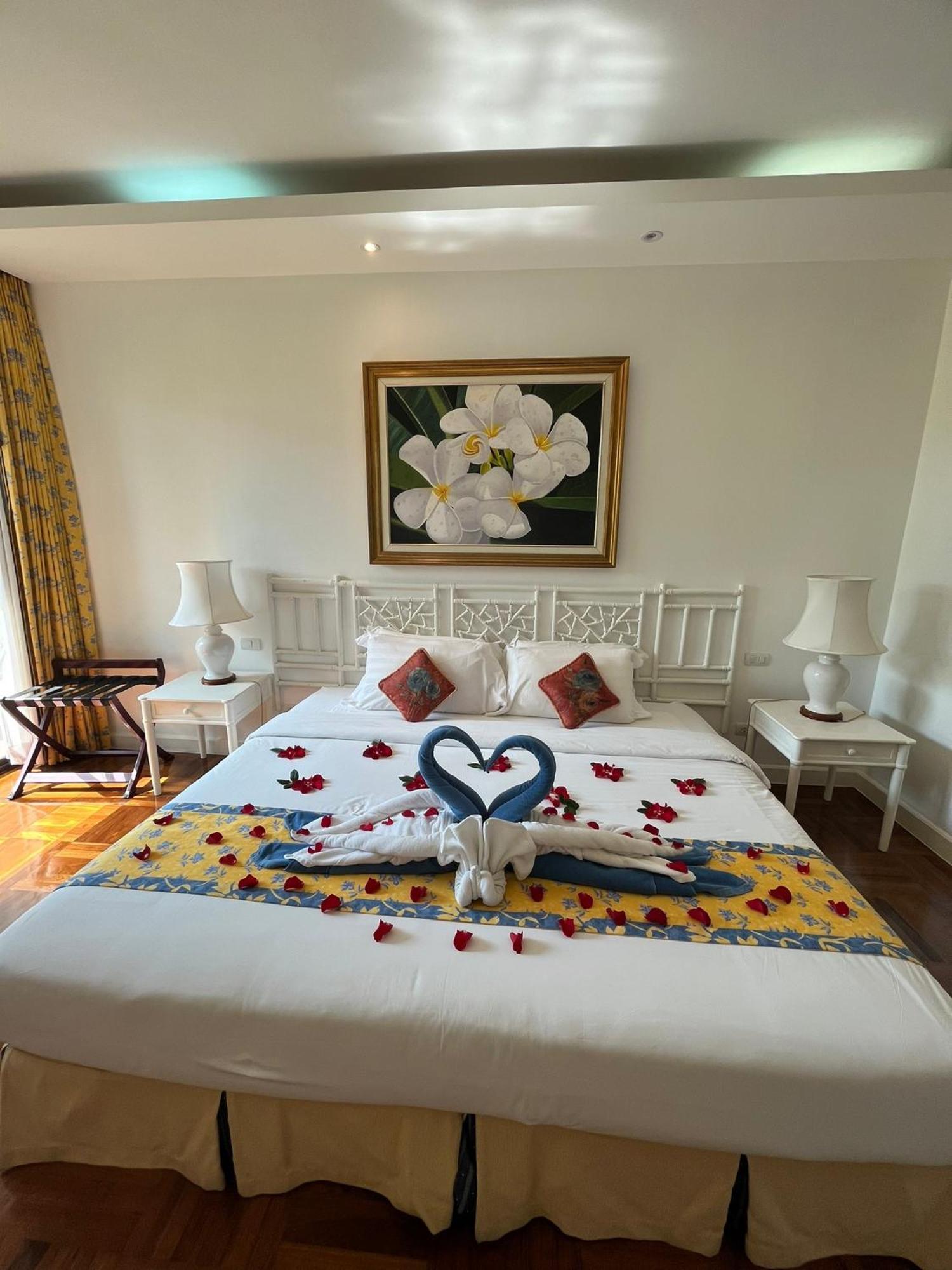 Allamanda Laguna Phuket By Resava Apartment *