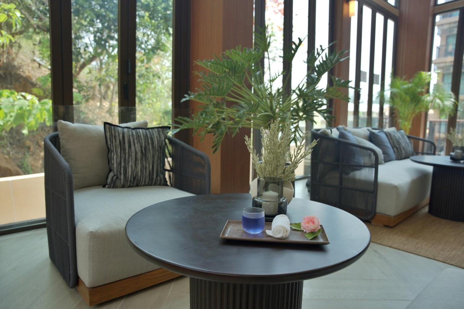 The Proud Phuket Trademark Collection By Wyndham Karon