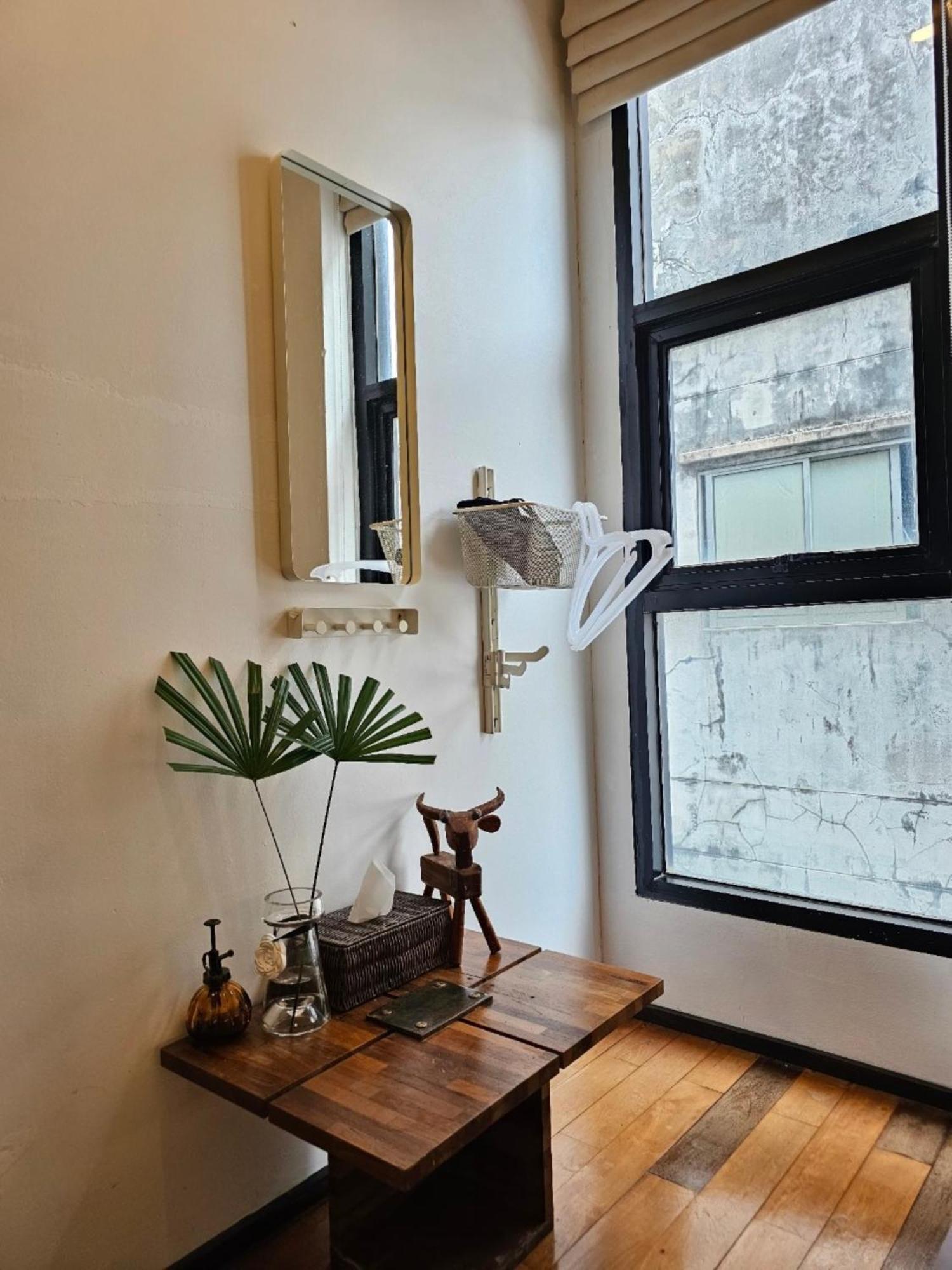 Shade House - Downtown Hostel