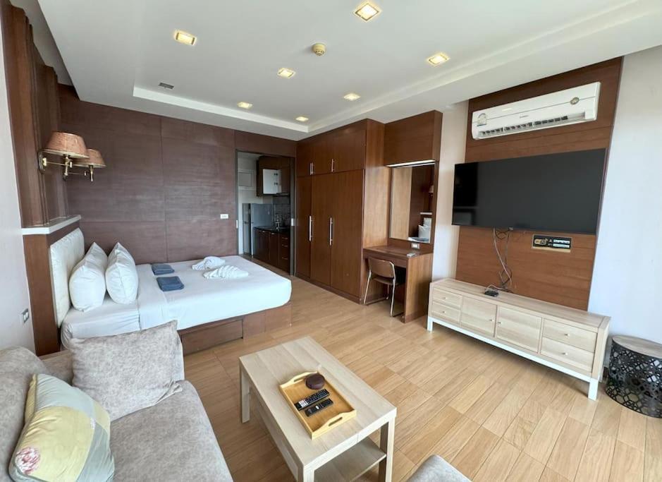Apartment Private At Sea & Sky By Lofty Ban Karon