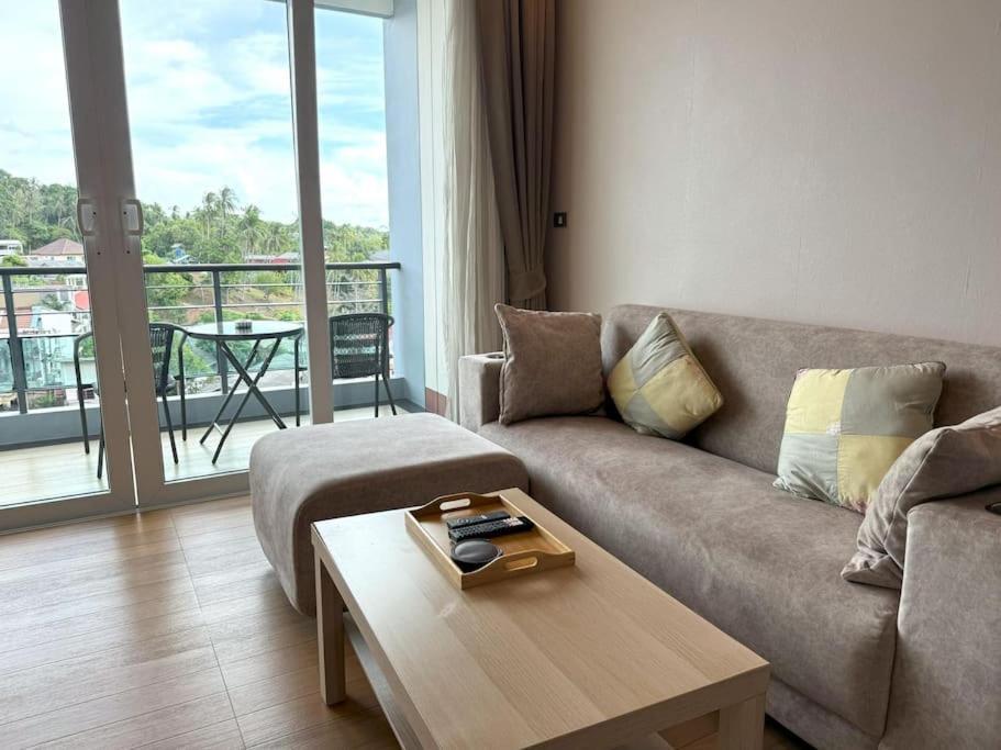Private At Sea & Sky By Lofty Apartment