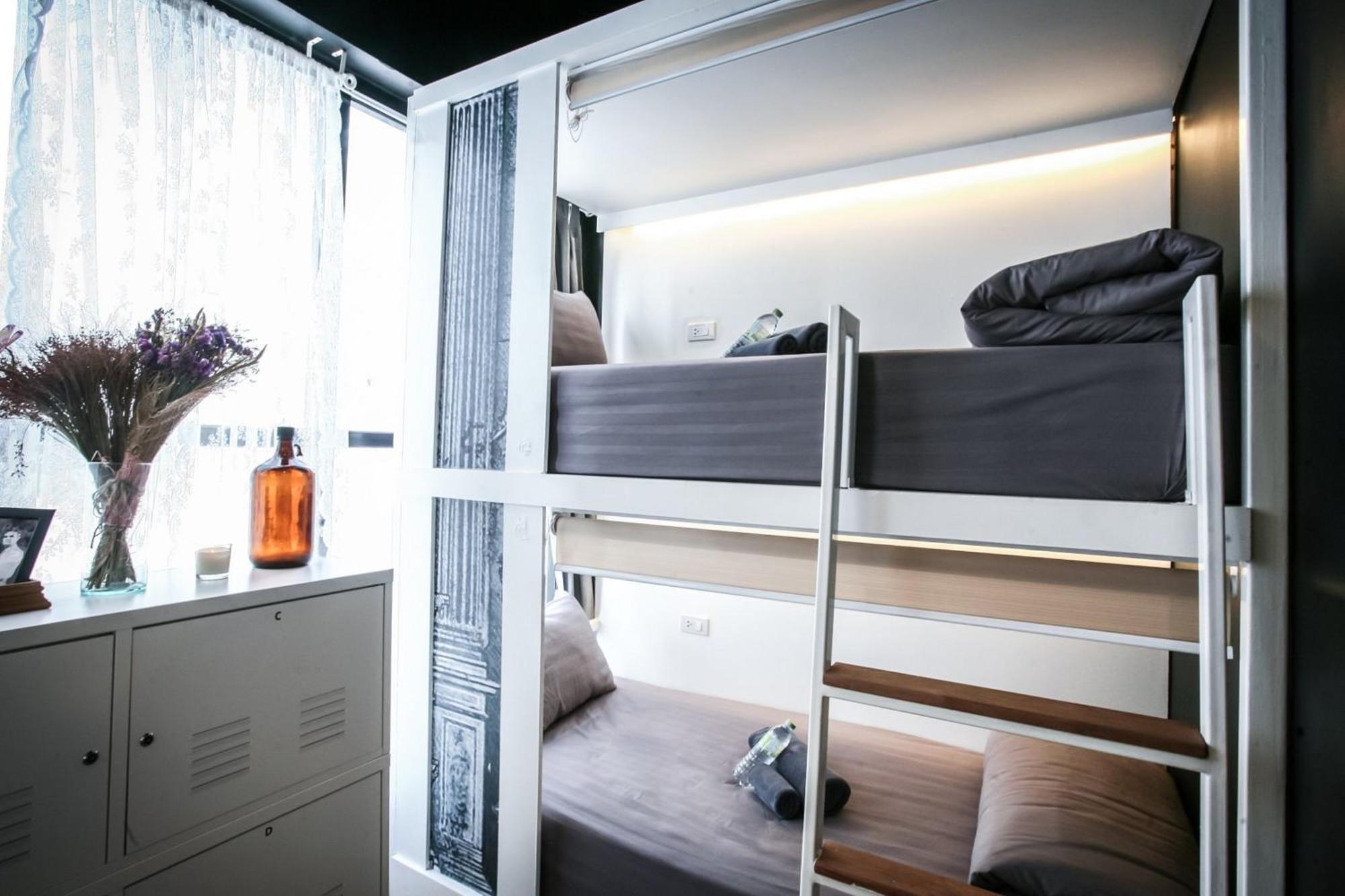 Shade House - Downtown Hostel Phuket