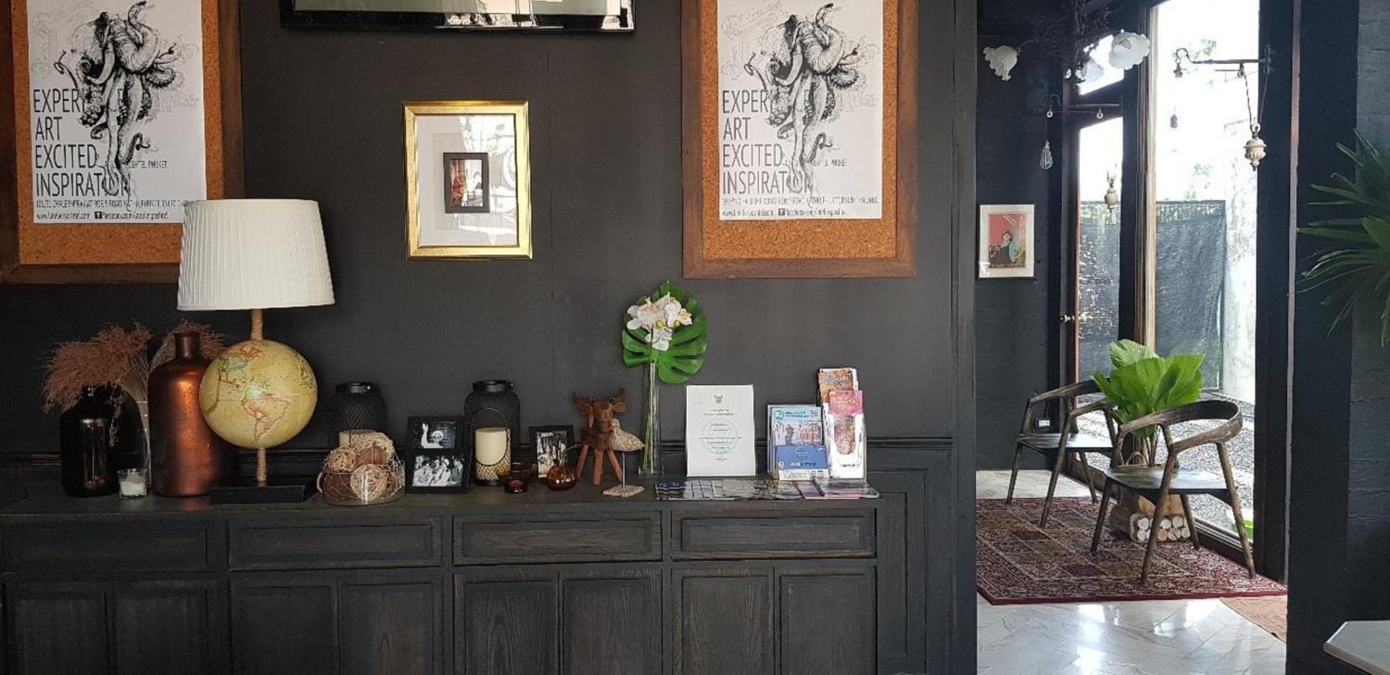 Shade House - Downtown Hostel Phuket