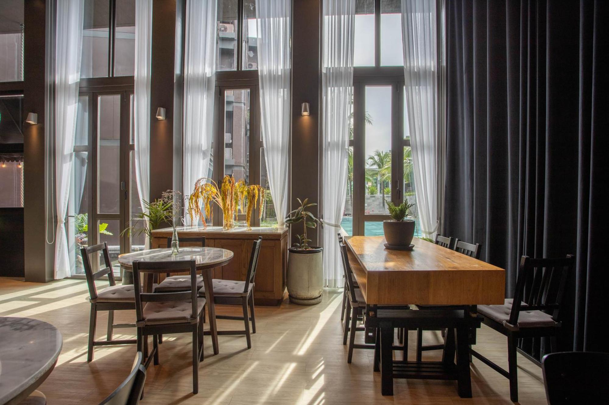 One Bedroom Onyx * Nai Harn